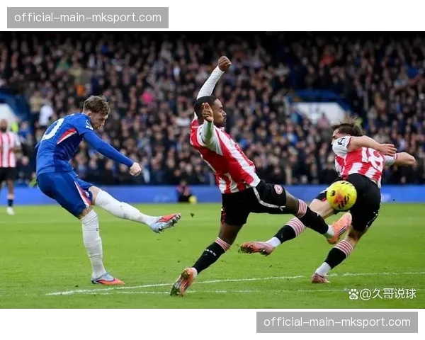 即时战报:半场结束,切尔西1-0暂时领先阿斯顿维拉,帕尔默点射破门 即时战报:半场结束,切尔西1-0暂时领先阿斯顿维拉,帕尔默点射破门