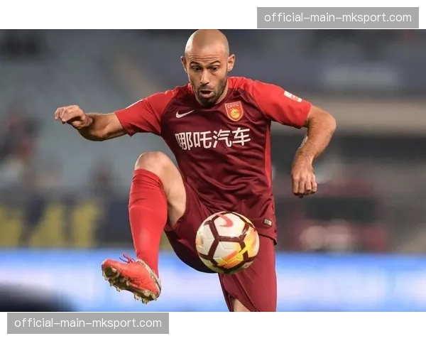 中超联赛会议讨论“五外援”出场政策微调可能性,以丰富战术选择 中超联赛会议讨论“五外援”出场政策微调可能性,以丰富战术选择