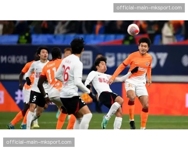 全场结束，深圳新鹏城2-2战平长春亚泰，补时阶段连入两球